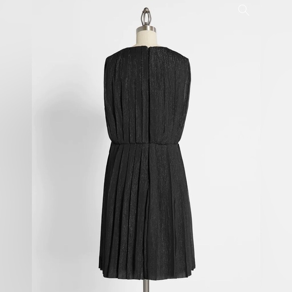 NWT ModClothThe Pleat-est Things Mini Dress Size M Black - Picture 2 of 11